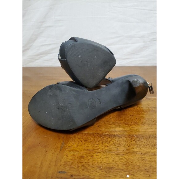 Michael Kors Black Stacked Heel Gibson Leather Silver Hardwear Platform Pump 8.5 - Picture 7 of 7